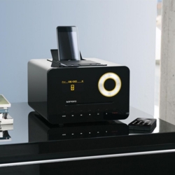 Black player for smartphone